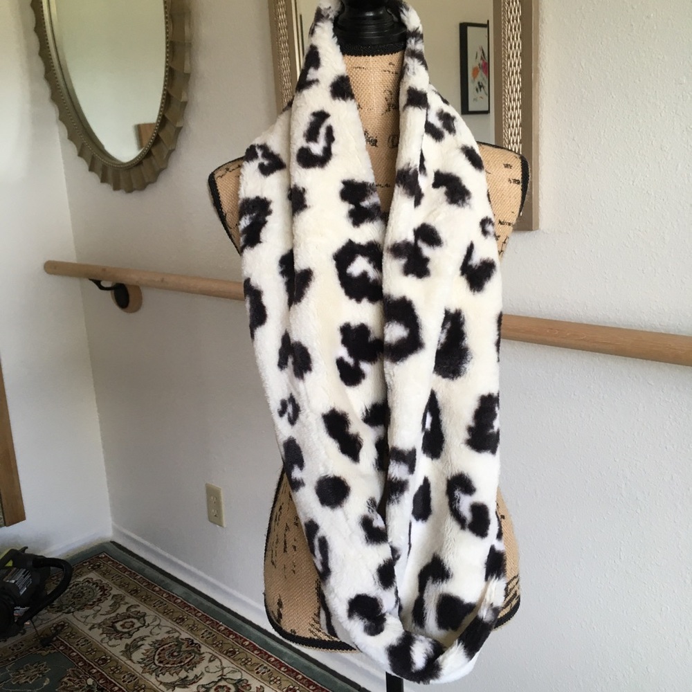 BOGO Brand new Fuzzy faux fur infinity scarf